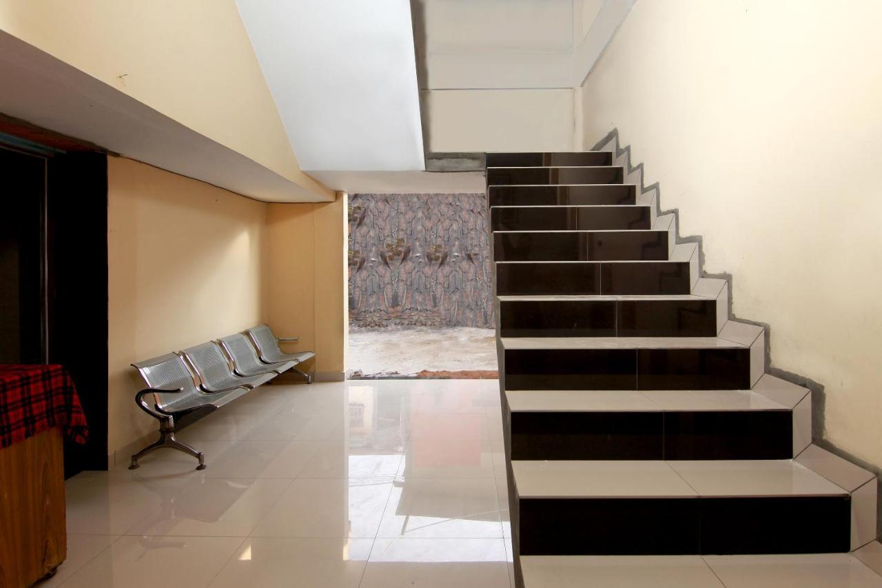 Oyo 799 Hotel Dieng Berastagi Εξωτερικό φωτογραφία