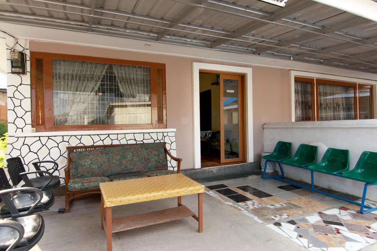 Oyo 799 Hotel Dieng Berastagi Εξωτερικό φωτογραφία