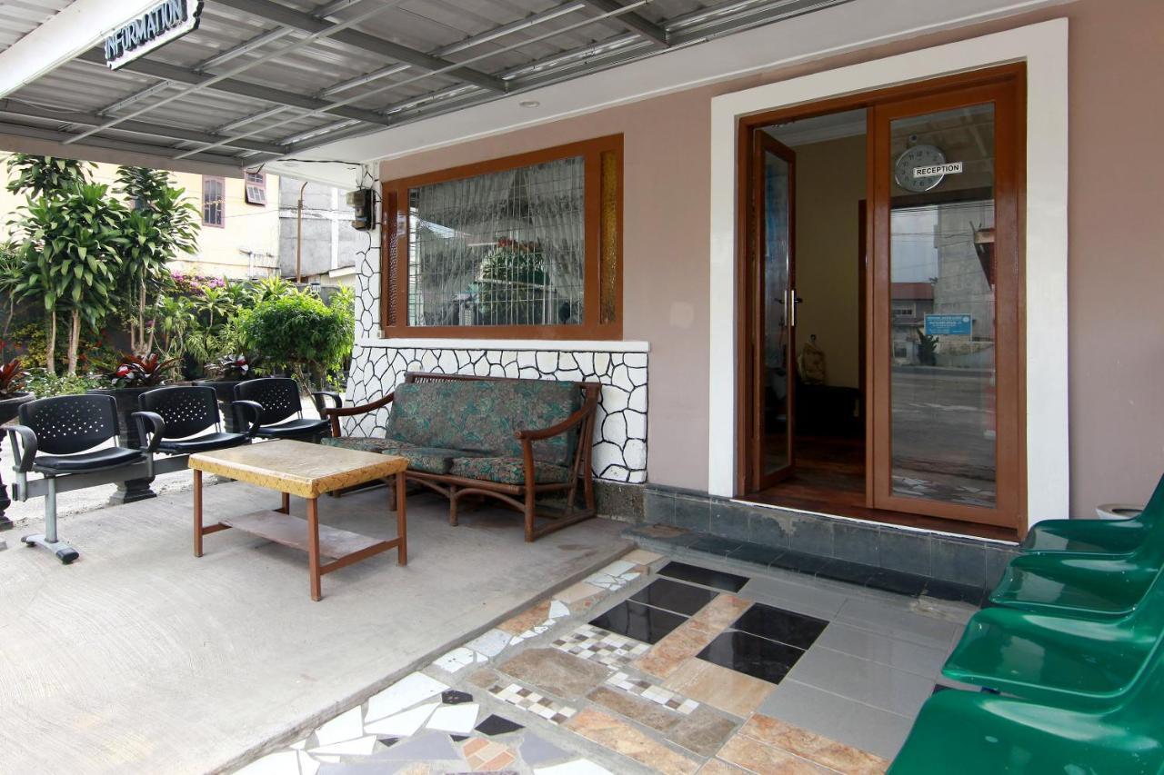 Oyo 799 Hotel Dieng Berastagi Εξωτερικό φωτογραφία