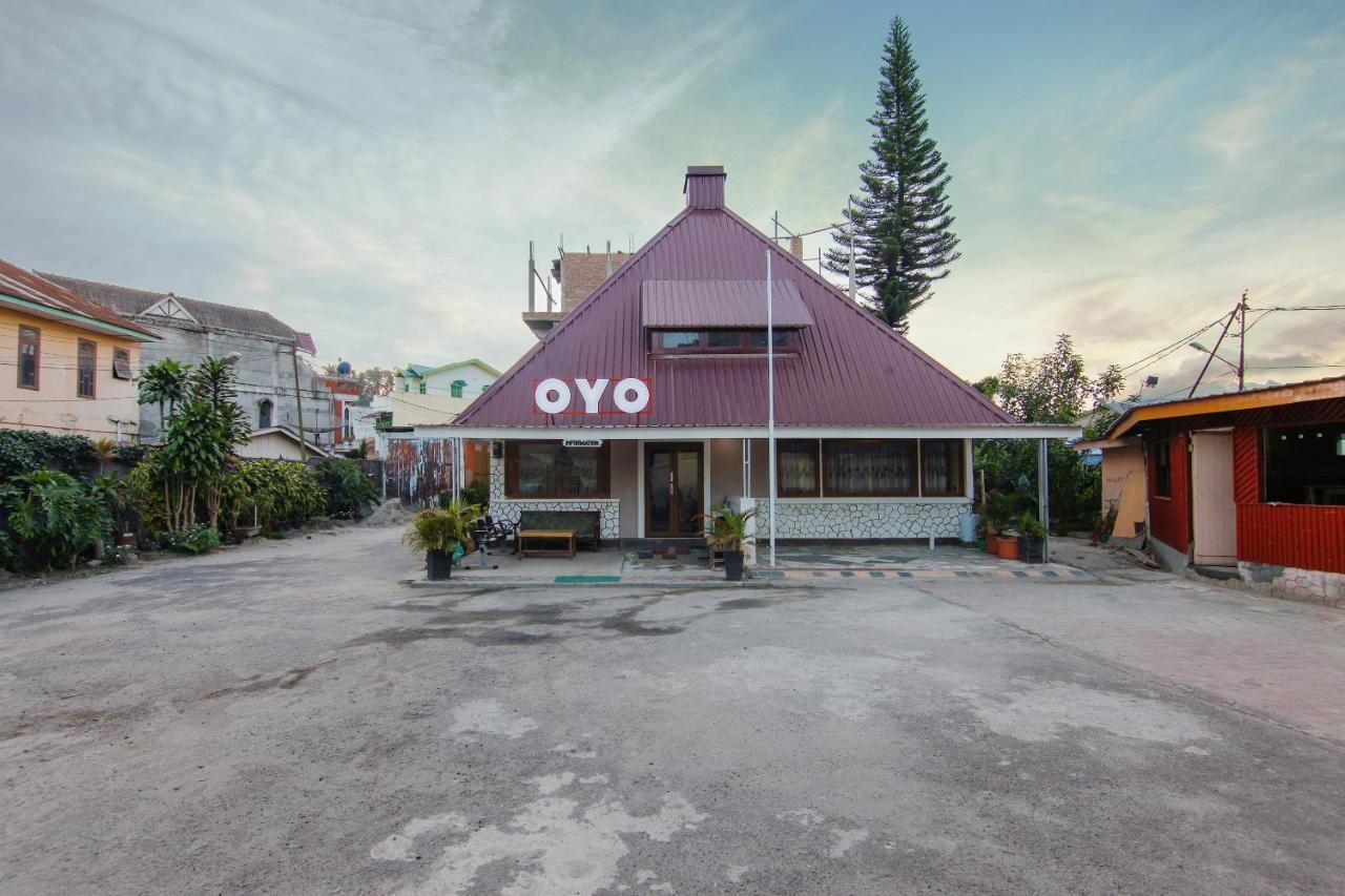 Oyo 799 Hotel Dieng Berastagi Εξωτερικό φωτογραφία