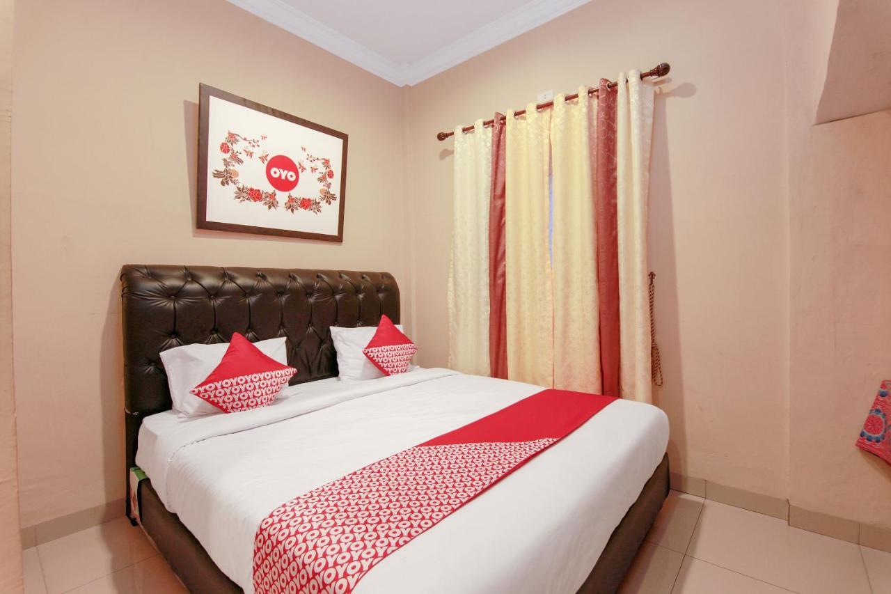 Oyo 799 Hotel Dieng Berastagi Εξωτερικό φωτογραφία